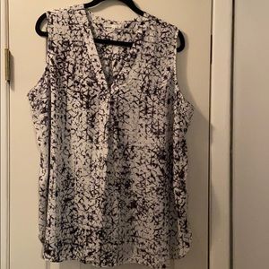 Violet + Claire Sleeveless Blouse